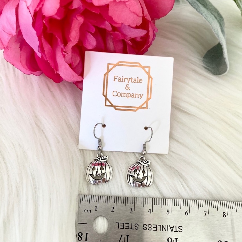 HANDMADE JACK-O-LANTERN EARRINGS BRASS AND NICHOL FREE - Picture 6 of 6